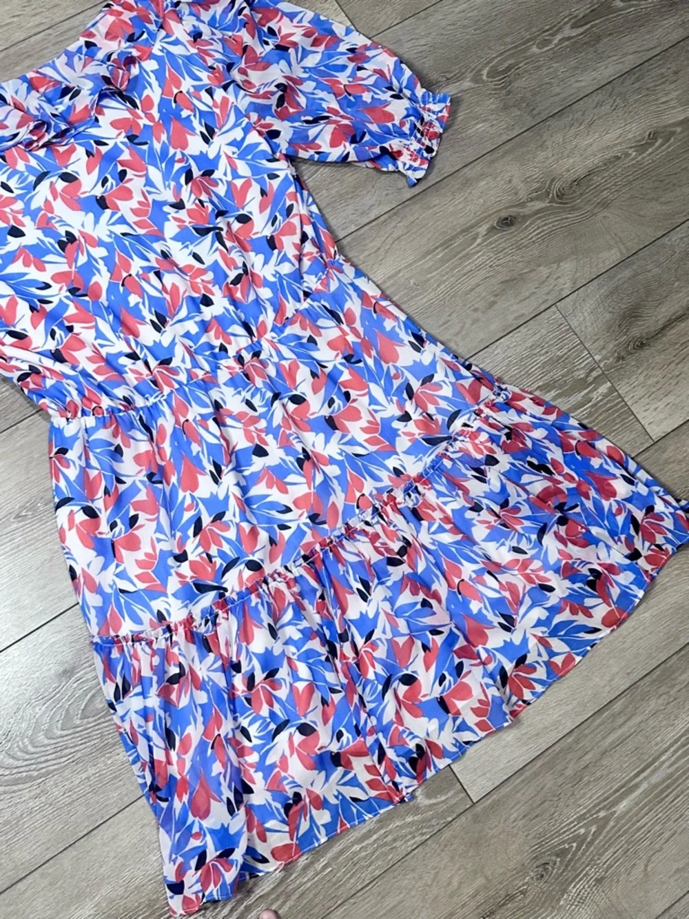 Lauren Ralph Lauren Georgette Floral Ruffle V-Neck Knee Length Dress